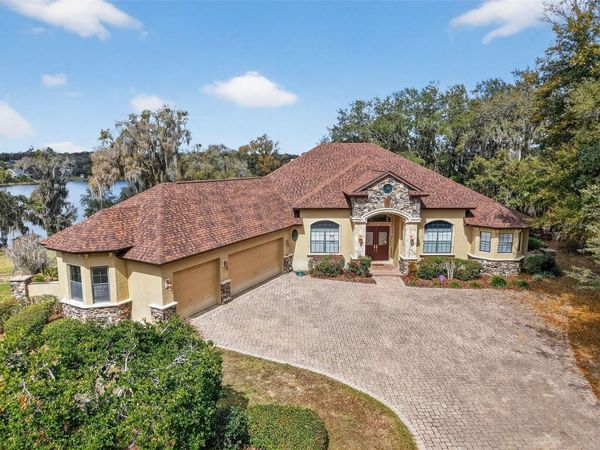 2007 COUNTRY CLUB DRIVE, EUSTIS, FL 32726