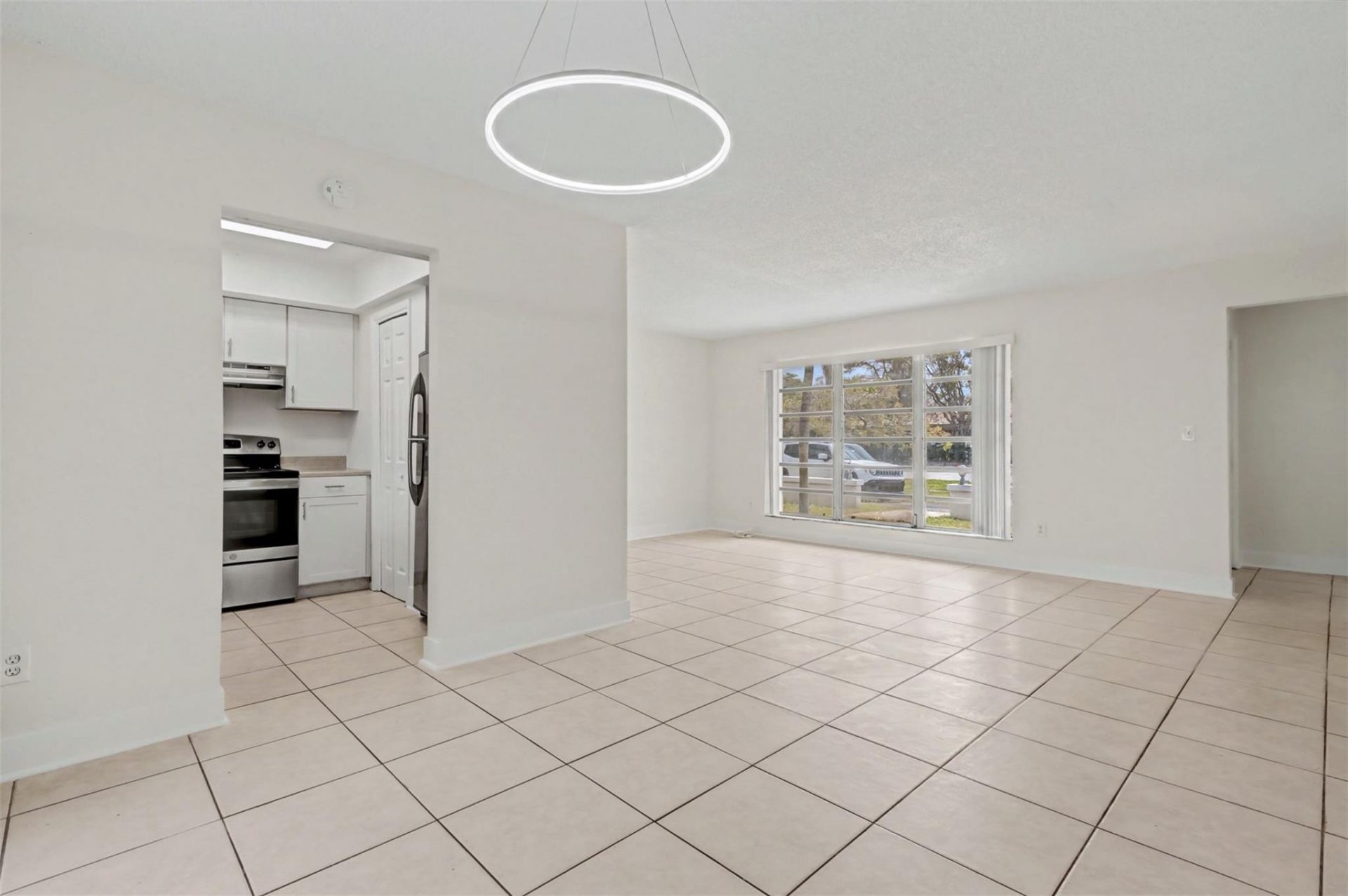 6821-6825 NW 11th Place, Unit 6825, Plantation, FL 33313 Photo