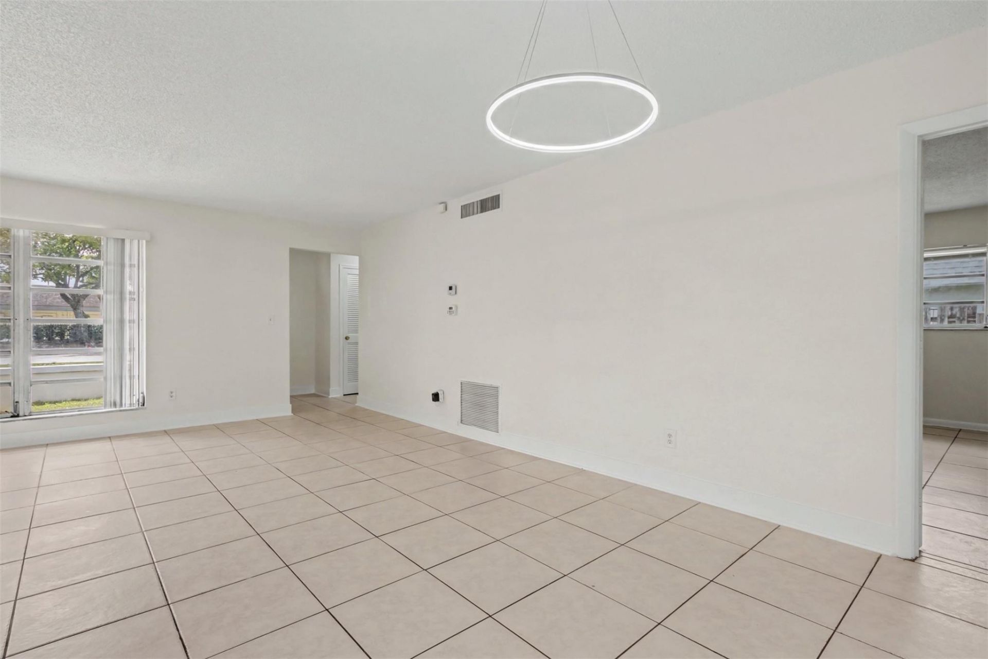 6821-6825 NW 11th Place, Unit 6825, Plantation, FL 33313 Photo