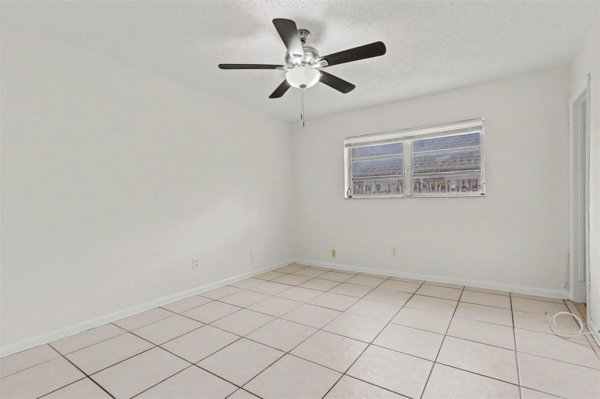 6821-6825 NW 11th Place, Unit 6825, Plantation, FL 33313 Photo