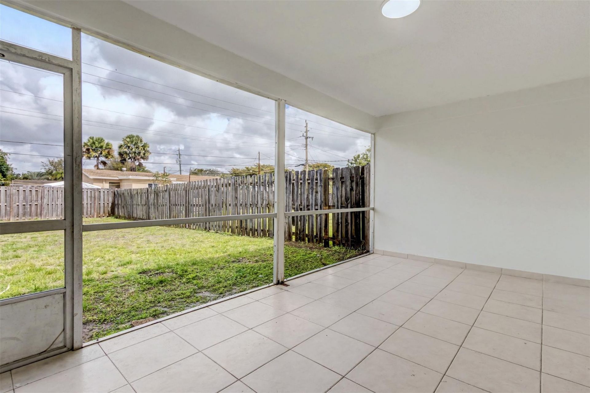 6821-6825 NW 11th Place, Unit 6825, Plantation, FL 33313 Photo