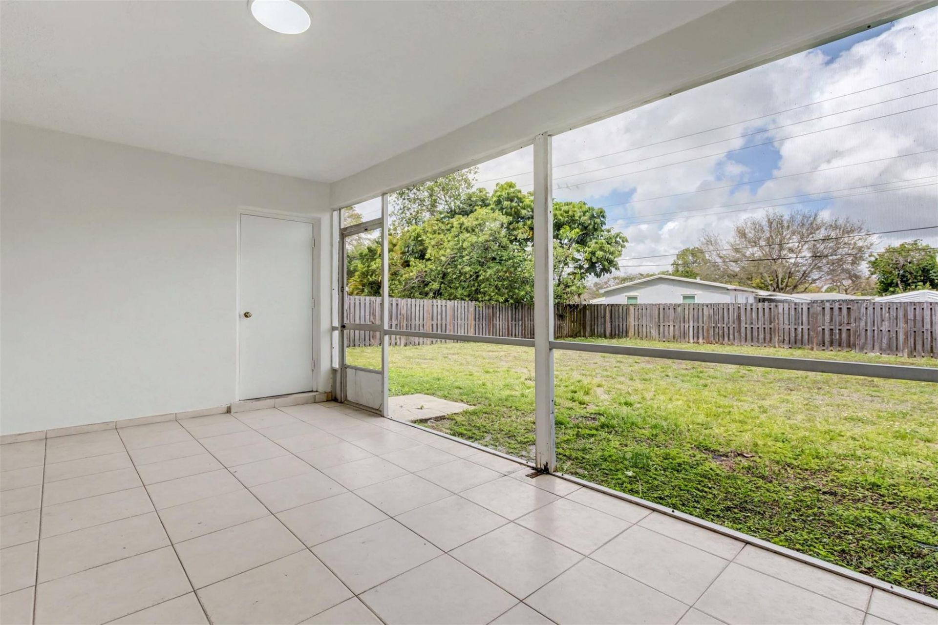 6821-6825 NW 11th Place, Unit 6825, Plantation, FL 33313 Photo