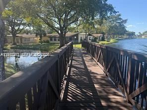 412 Briarwood Cir, Unit 2-23, Hollywood, FL 33024 Photo