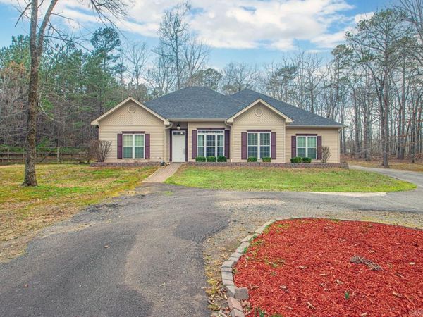 9749 Springhill Farms Drive, Alexander, AR 72002