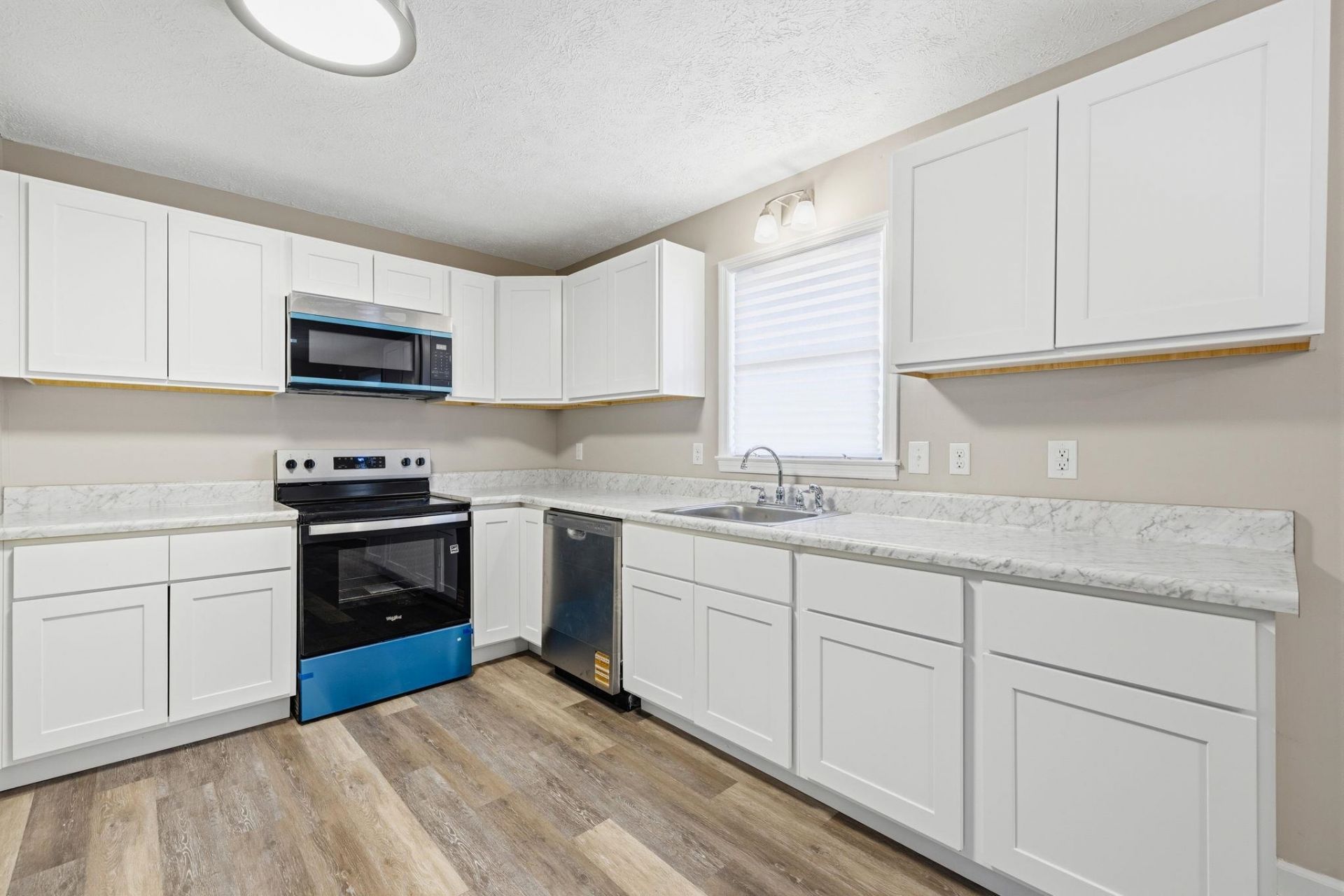 902 Forest Loop Rd. Photo 12