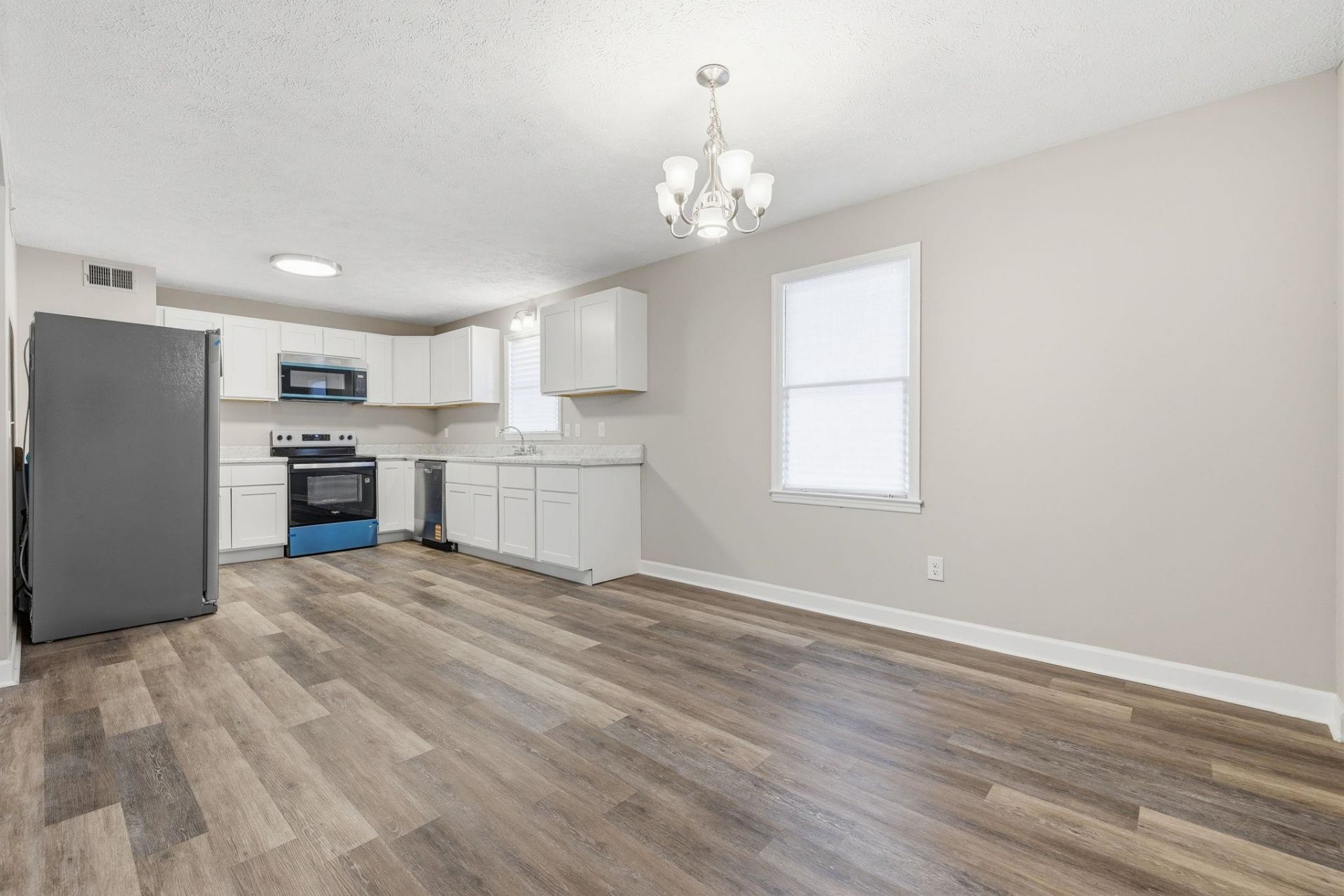 902 Forest Loop Rd. Photo 14