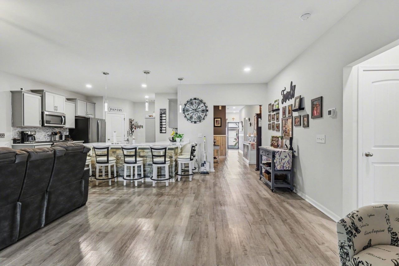 314 Box Elder Way Photo 10