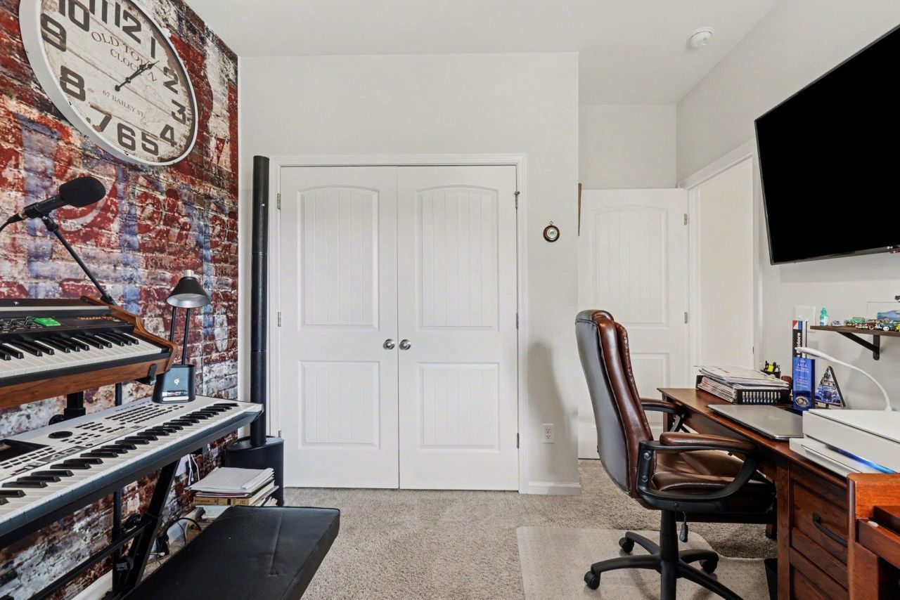 314 Box Elder Way Photo 23