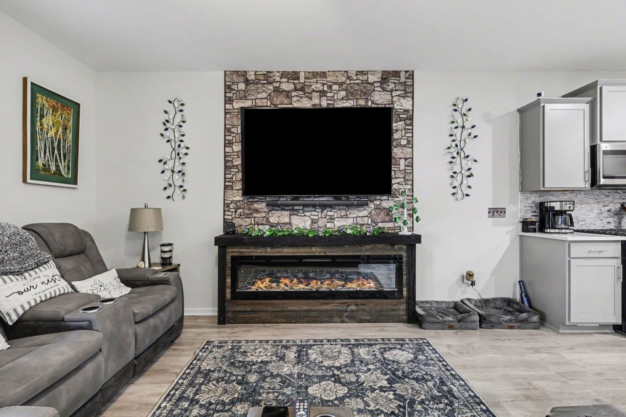 314 Box Elder Way Photo 9