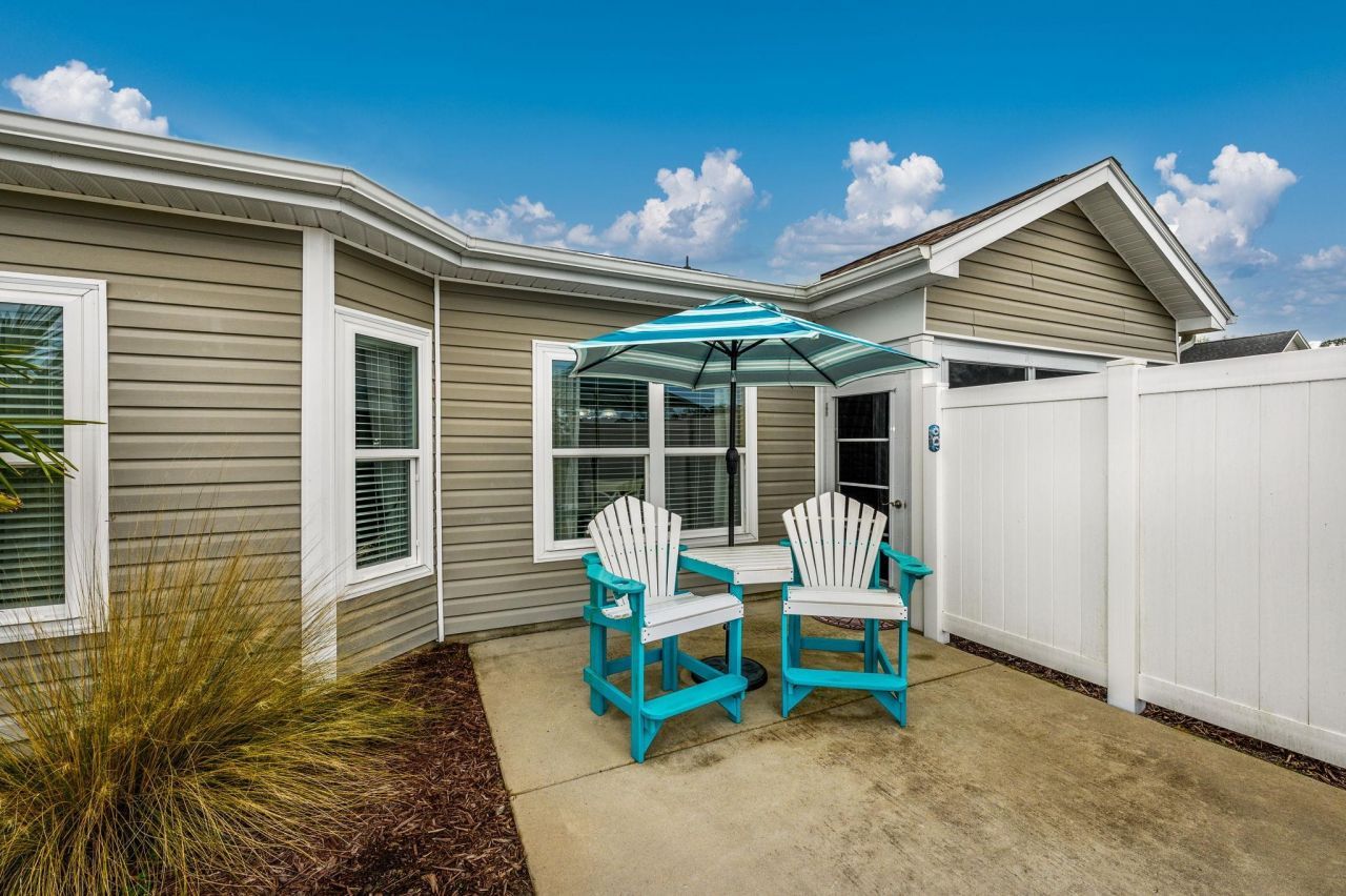 901 Sewing Bee Pl. Photo 24