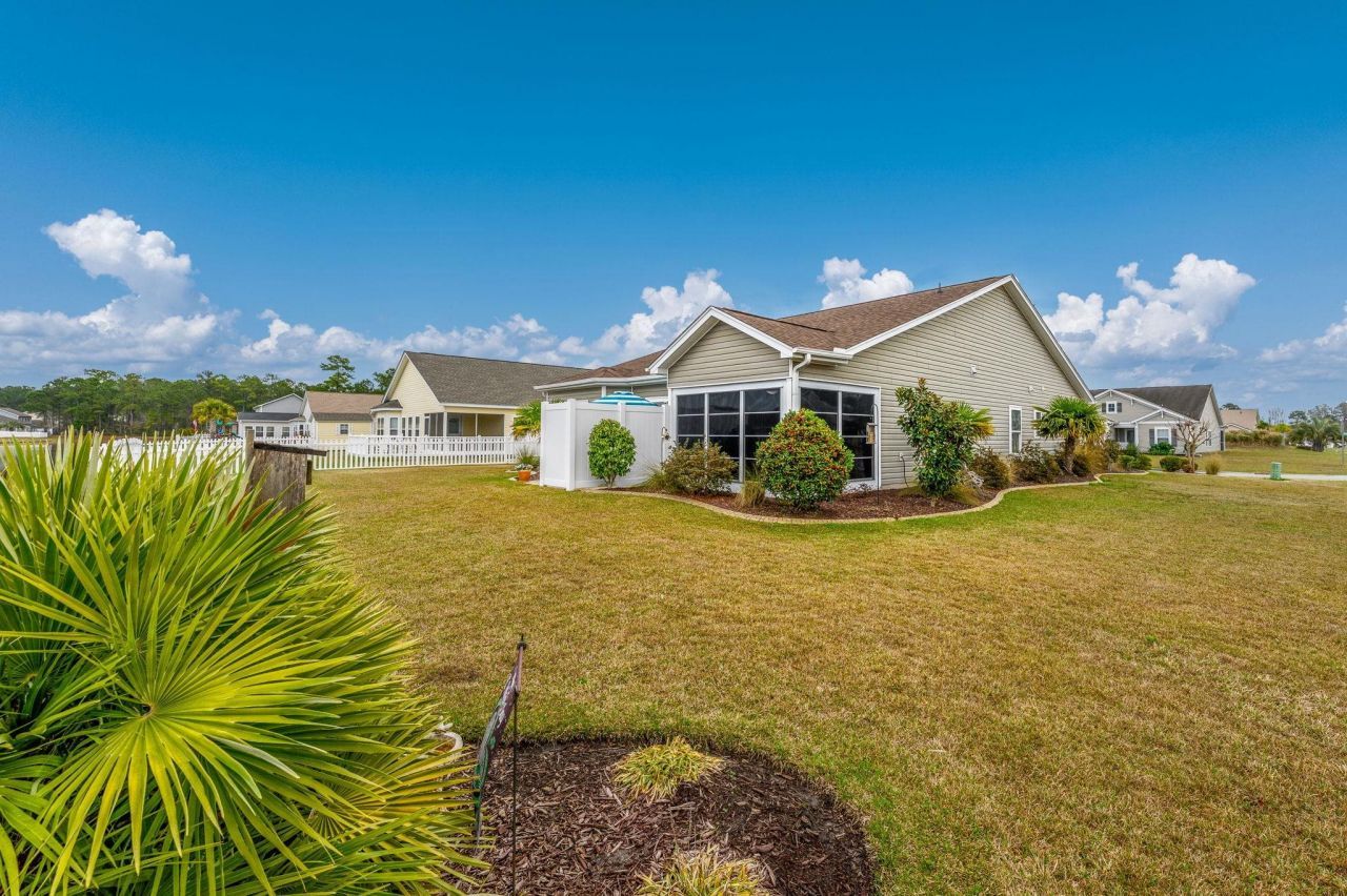 901 Sewing Bee Pl. Photo 28