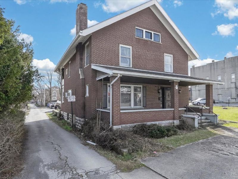 137 E Main Street, Hillsboro, OH 45133 Photo 2