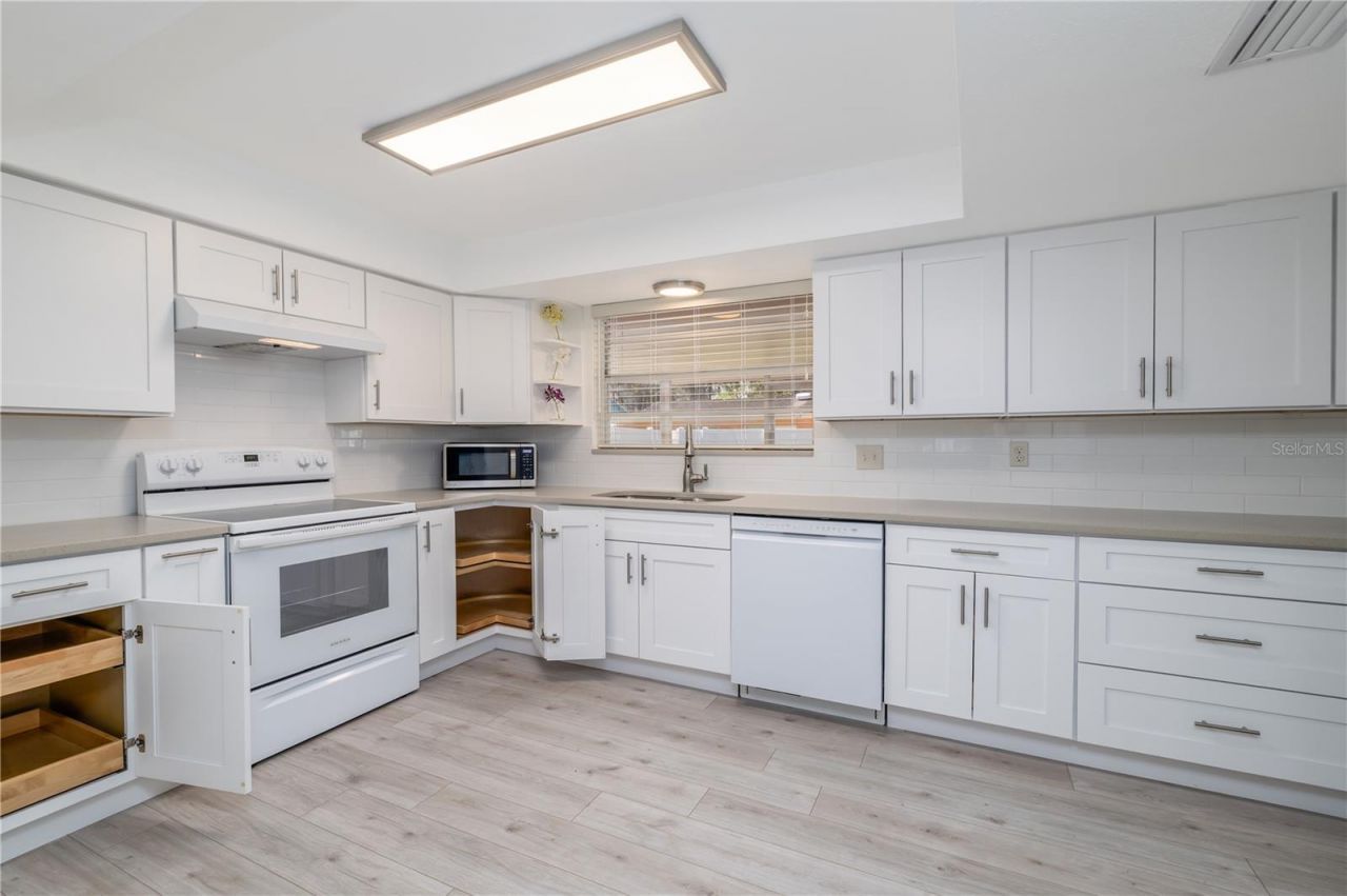 1016 Cherokee Ranch Road, Holly Hill, FL 32117 Photo