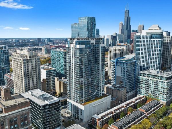 100 E 14th Street , Unit 1203, Chicago, IL 60605