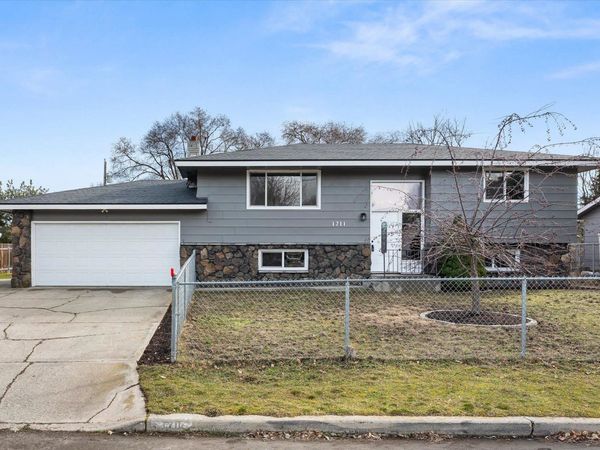 1711 S Evergreen Rd, Spokane Valley, WA 99037