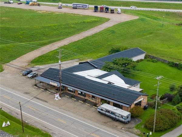 2885 East Pike, Zanesville, OH 43701