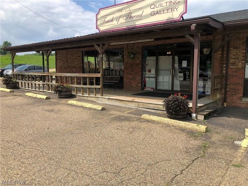 2885 East Pike, Zanesville, OH 43701 Photo 2