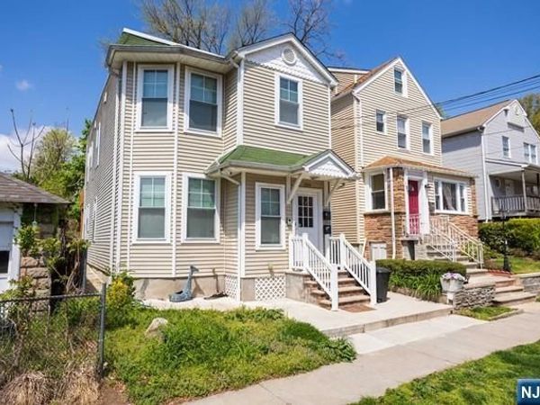 199 Van Winkle Street 2, EAST RUTHERFORD, NJ 07073