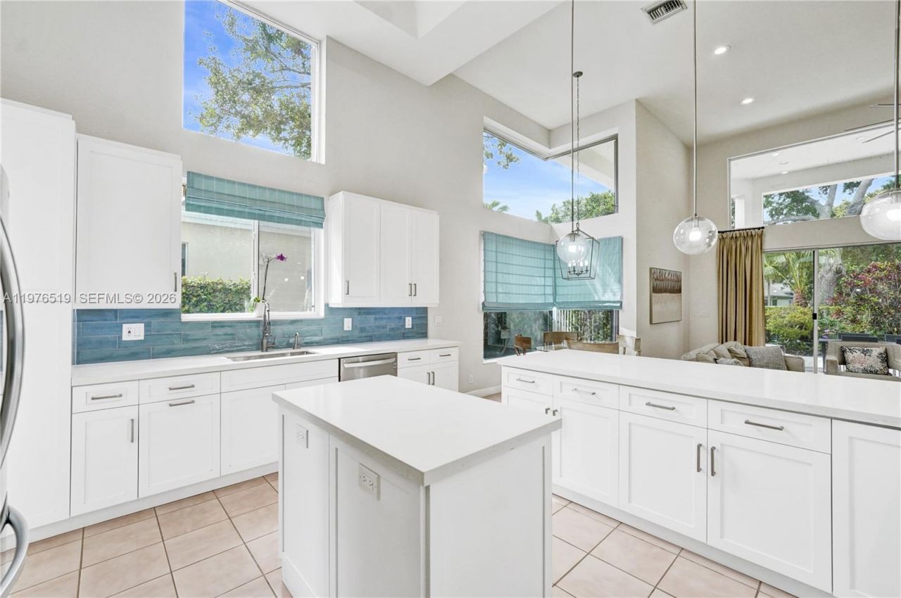2719 Pinehurst, Weston, FL 33332 Photo