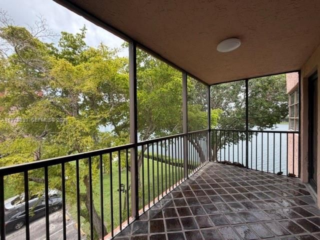 20860 San Simeon Way, Unit 404-6, Miami, FL 33179 Photo