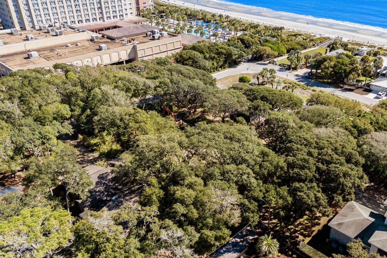 203 82nd Ave. N Photo 11