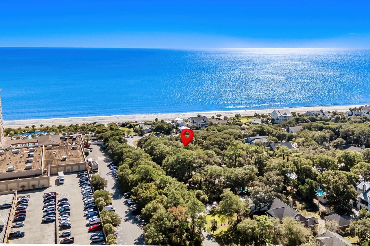 203 82nd Ave. N Photo 16