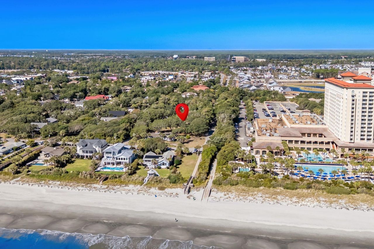 203 82nd Ave. N Photo 4