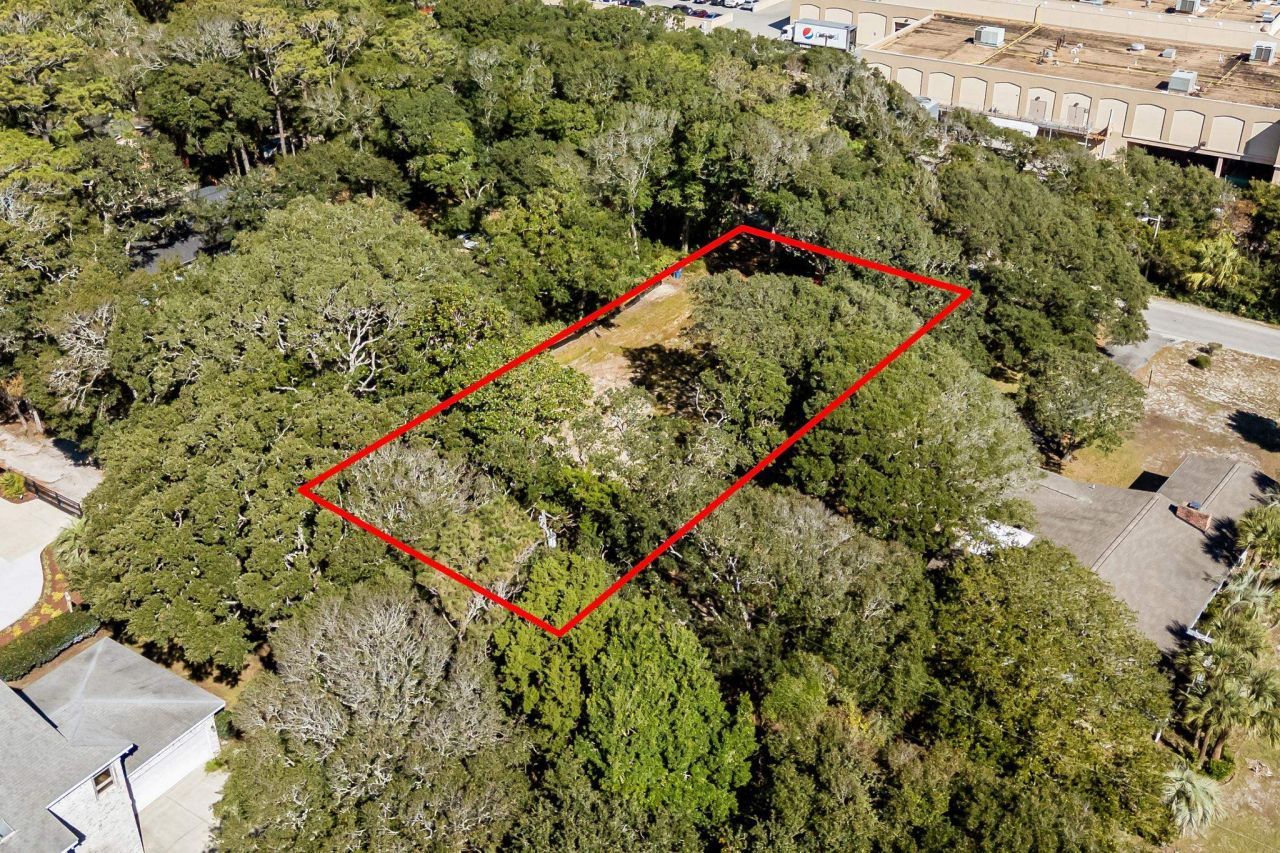 203 82nd Ave. N Photo 9