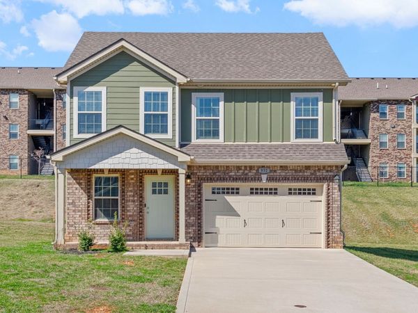 832 Lillian Grace Dr , Clarksville, TN 37043
