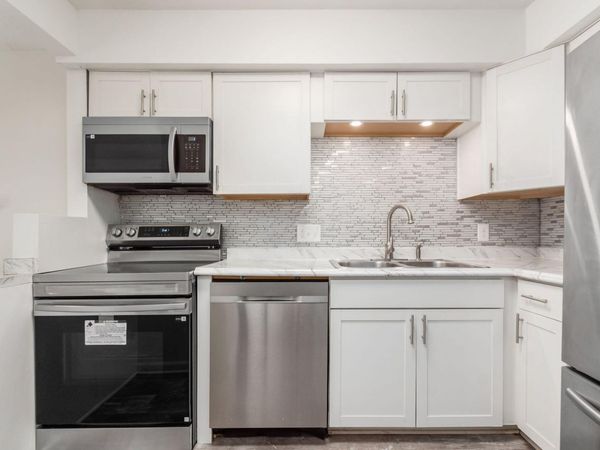 413 Shell Court E, Columbus, OH 43213