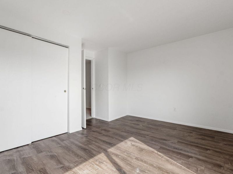 413 Shell Court E, Columbus, OH 43213 Photo 11