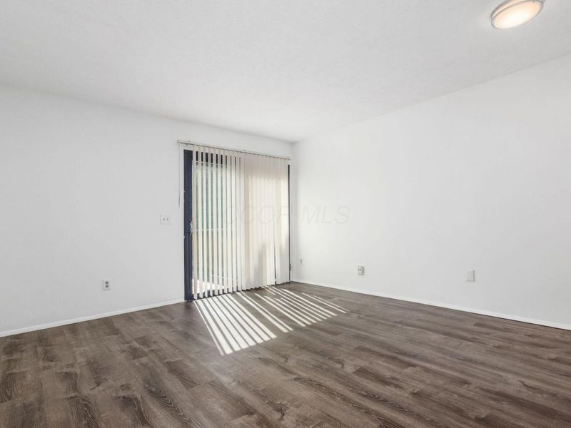 413 Shell Court E, Columbus, OH 43213 Photo 3