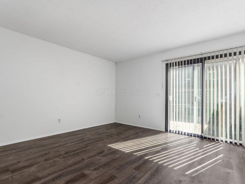 413 Shell Court E, Columbus, OH 43213 Photo 7