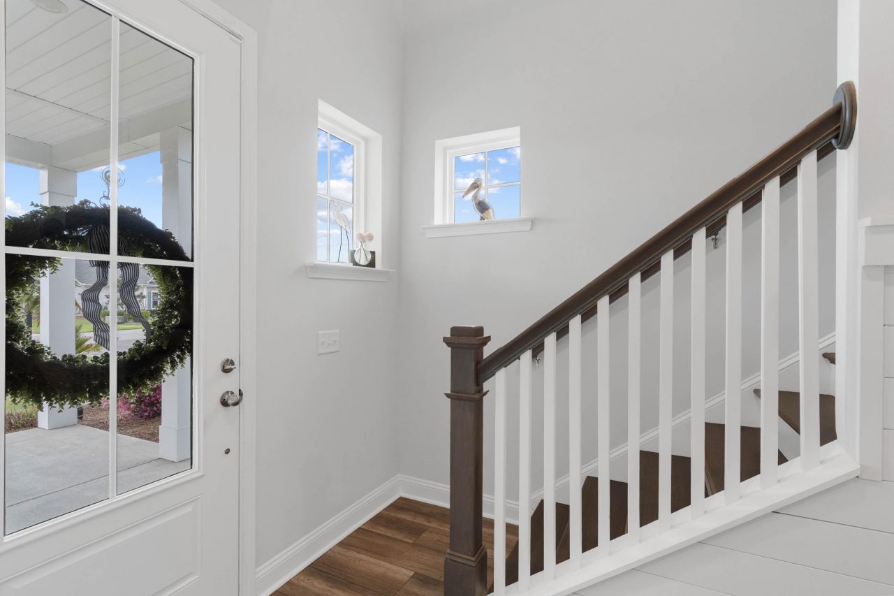 1541 Club Way Photo 18