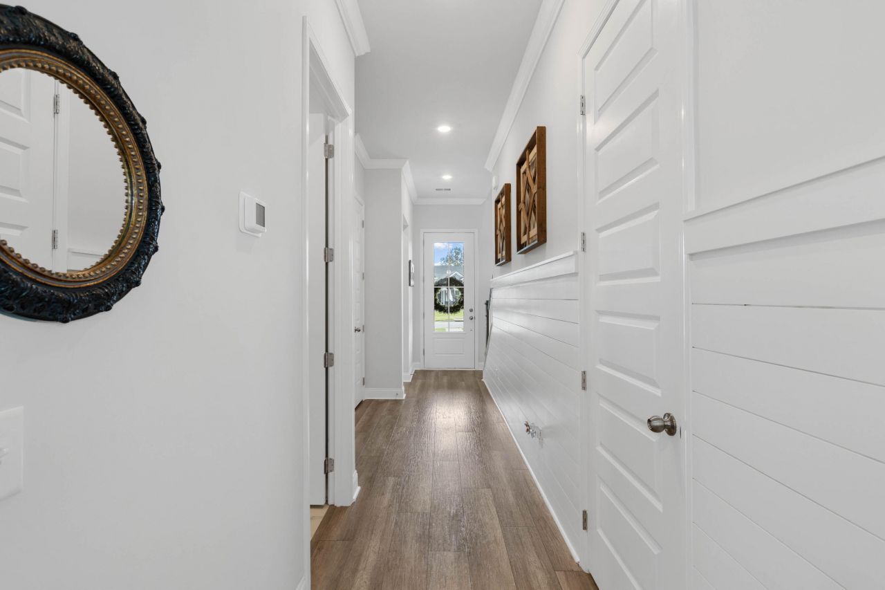 1541 Club Way Photo 20