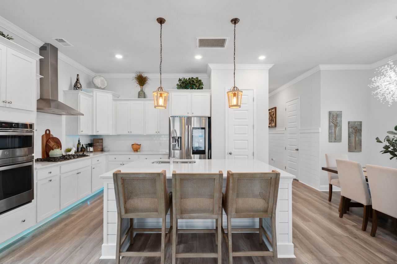 1541 Club Way Photo 31