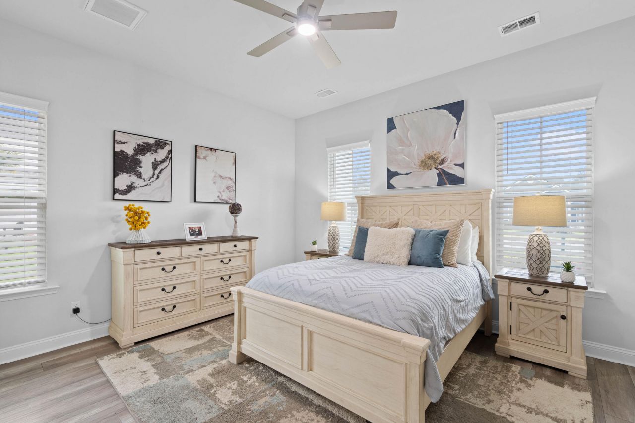 1541 Club Way Photo 37