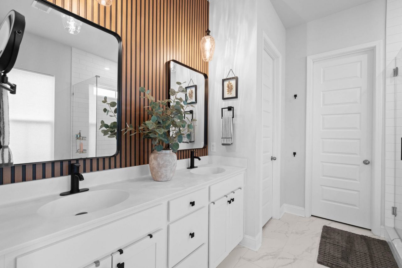 1541 Club Way Photo 42