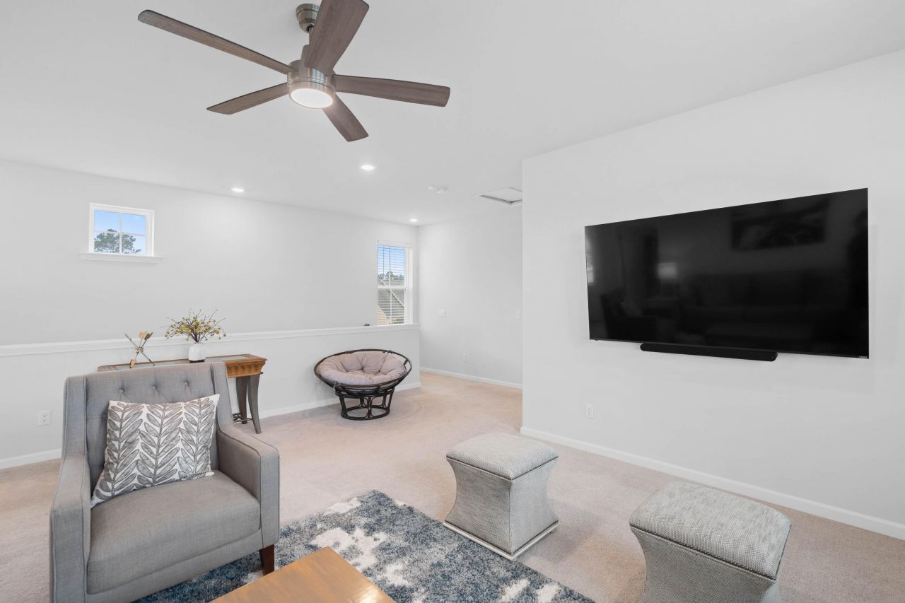 1541 Club Way Photo 47