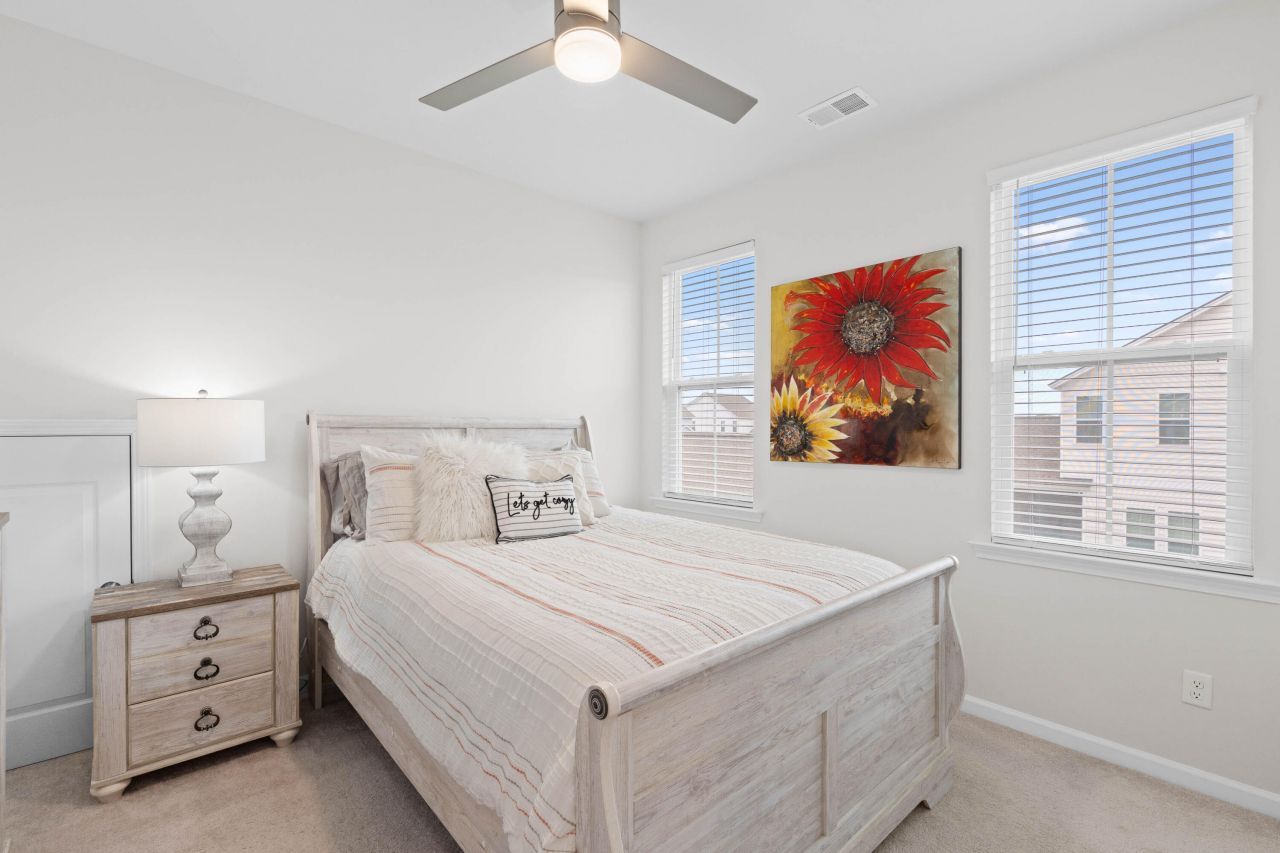 1541 Club Way Photo 55