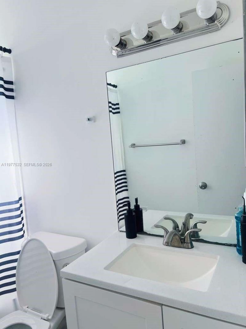 4435 Treehouse Ln, Unit 27 H, Tamarac, FL 33319 Photo