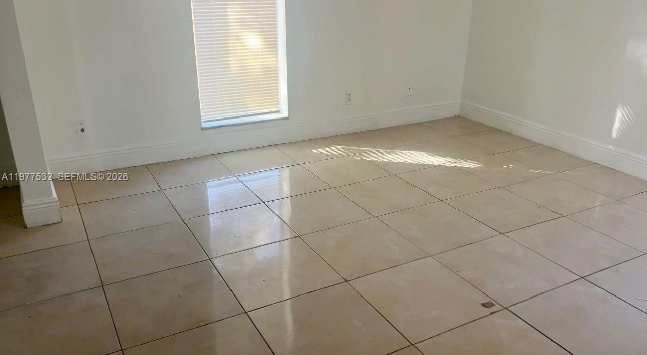 4435 Treehouse Ln, Unit 27 H, Tamarac, FL 33319 Photo