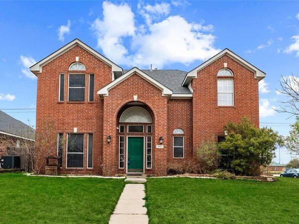 1015 Telluride Drive, Arlington, TX 76001