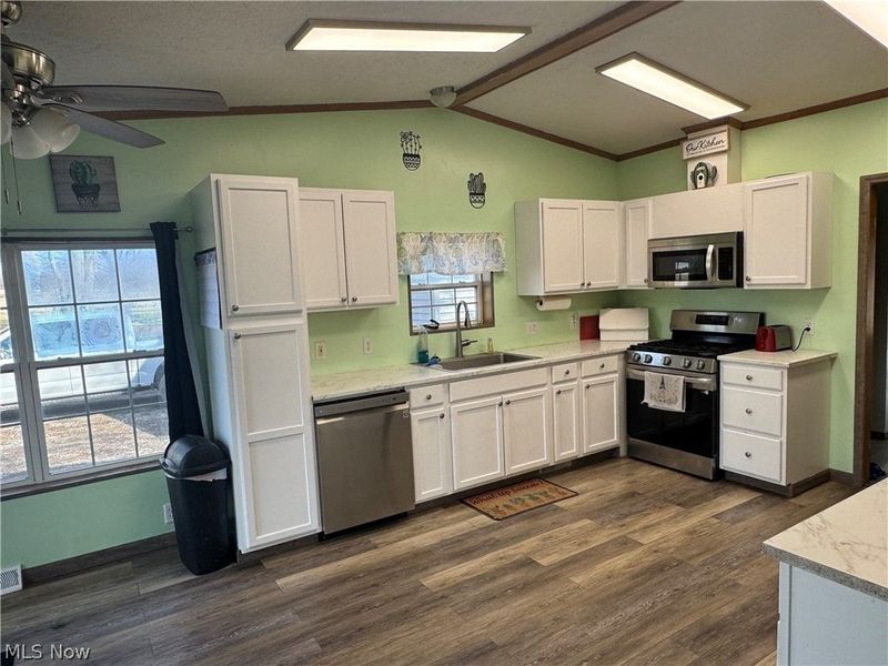 4575 Applecreek Road, Smithville, OH 44677 Photo 2