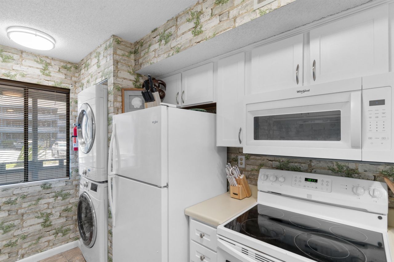 250 Maison Dr. Photo 10