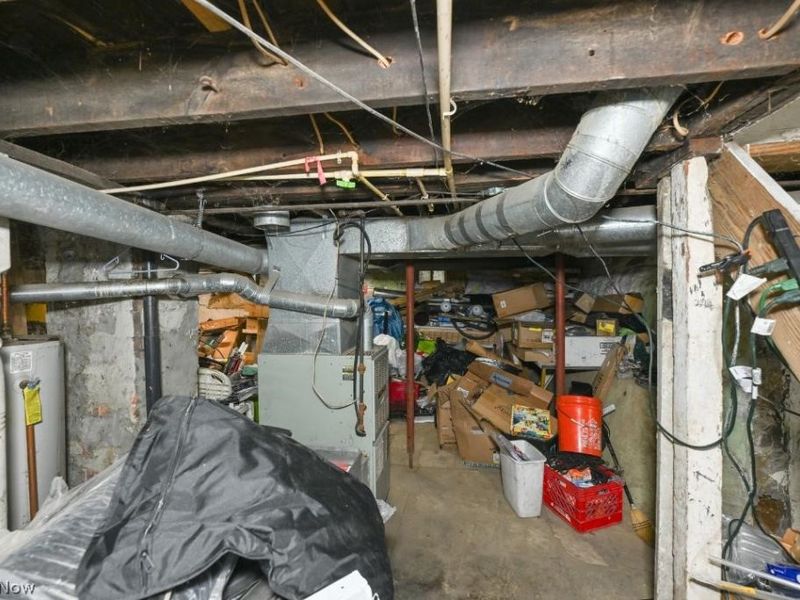 240 1st Street NW, Barberton, OH 44203 Photo 8