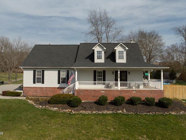 909 Glenda Lane, Sevierville, TN 37862