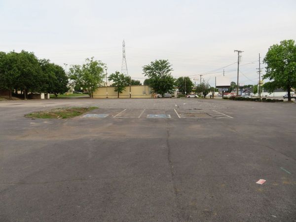 708 Rivergate Pkwy , Goodlettsville, TN 37072