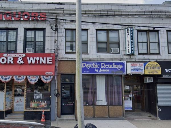 245-10 jericho tpk , Bellerose, NY 11001