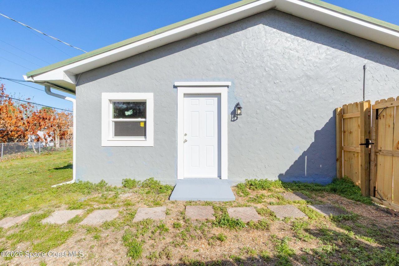 110 Lagoon Avenue, Melbourne, FL 32901 Photo